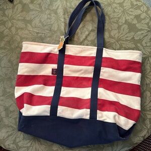 Large Canvas tote Americana zippers closed